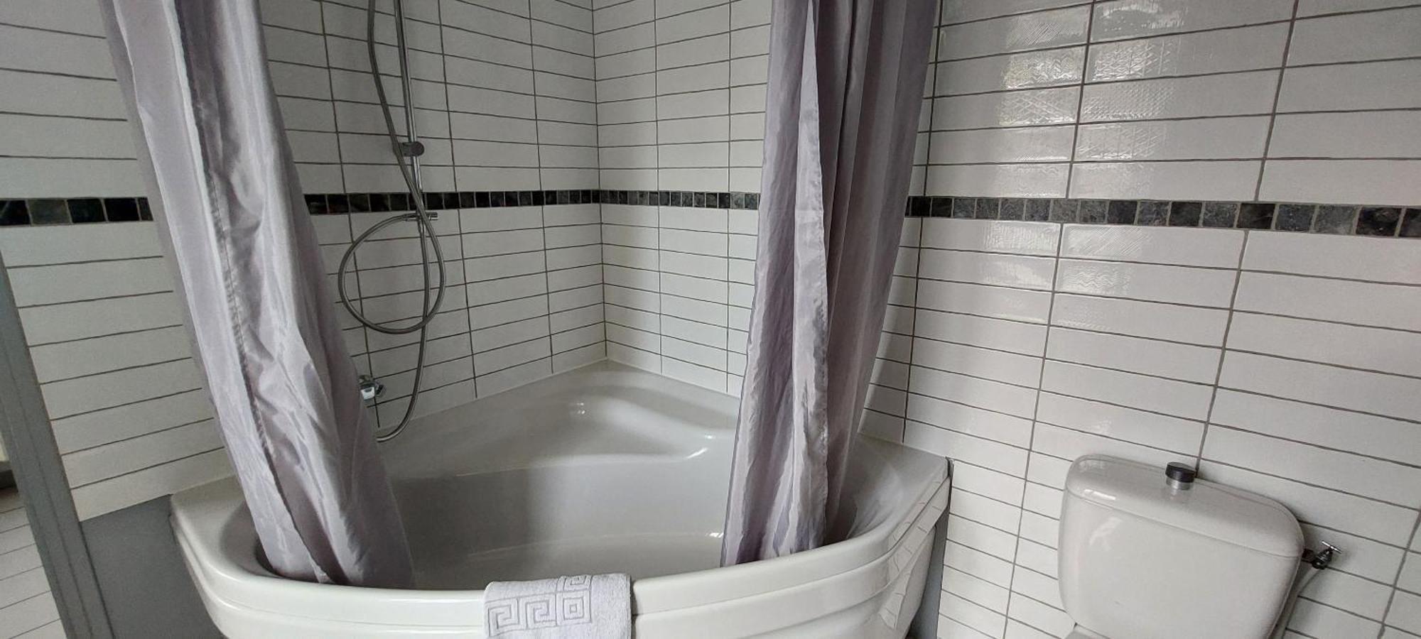 La Source De Bury Bed & Breakfast 3*